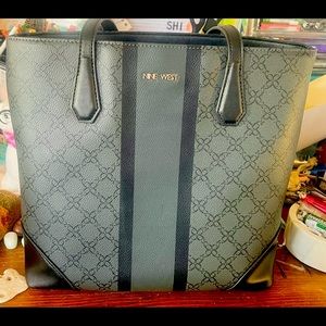 Nine West bucket tote